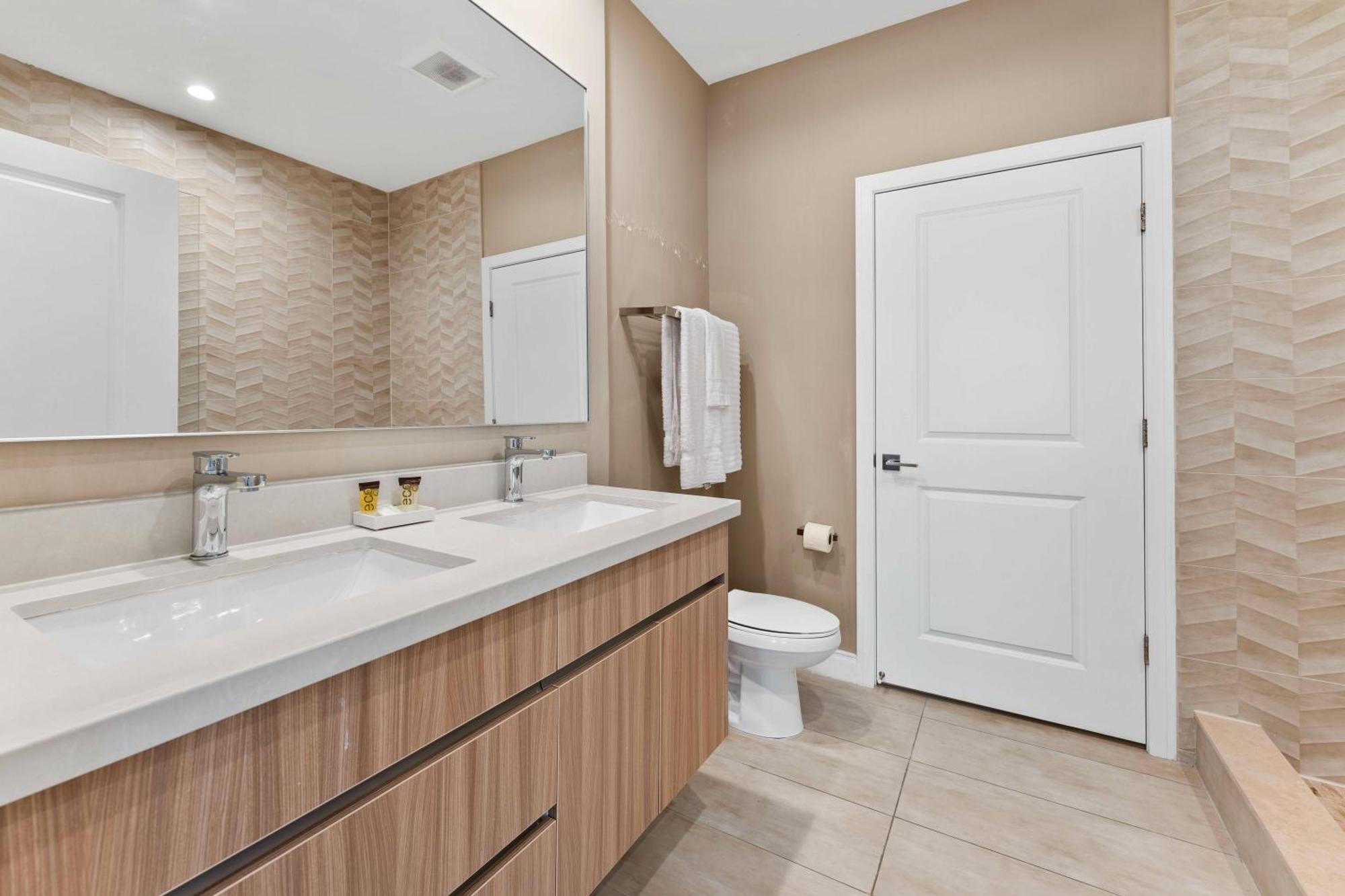 7564 Magic Village 3 Suites Jacuzzi Bbq 8 Min Disney Orlando Esterno foto